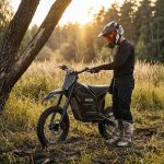 ABKDO EDB002 Electric Dirt Bike - 4000W Peak Motor with 48V 23Ah Battery & 45 MPH - EDB002 - Image 7